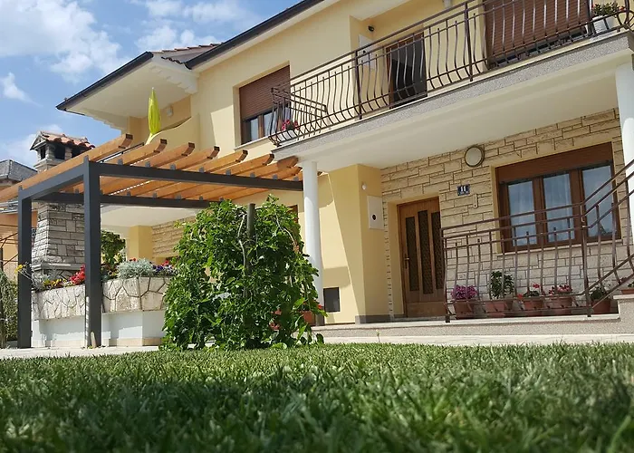 Apartments & Studio Matan