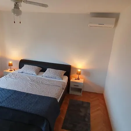 Apartments & Studio Matan Rovinj Exterior photo