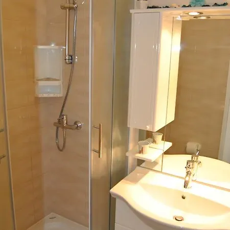 Apartments & Studio Matan Rovinj Exterior photo